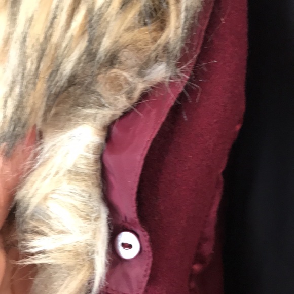 Guess wool jacket with fur collar - Picture 9 of 10